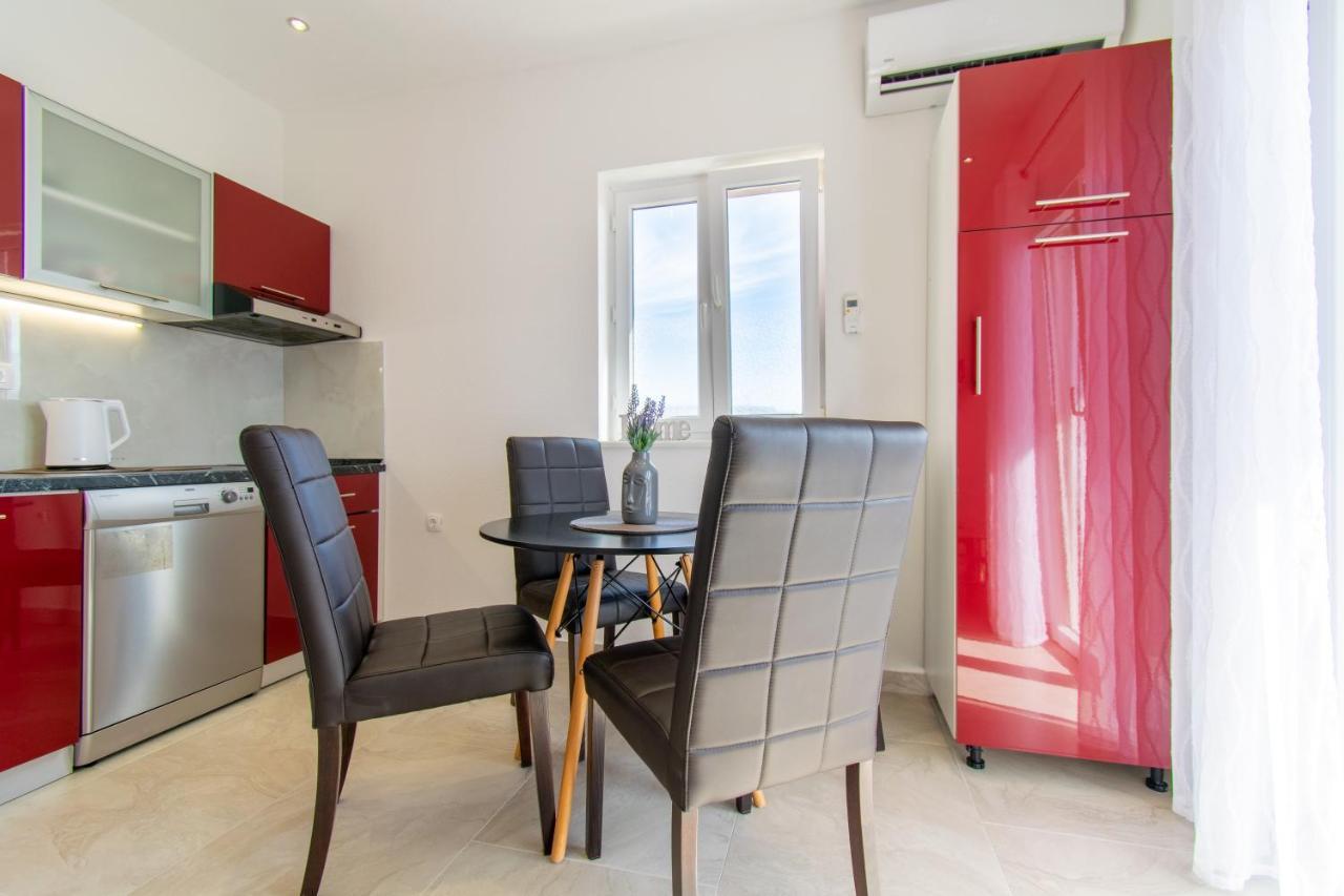 Apartmani Lavanda Centar Makarska Eksteriør bilde