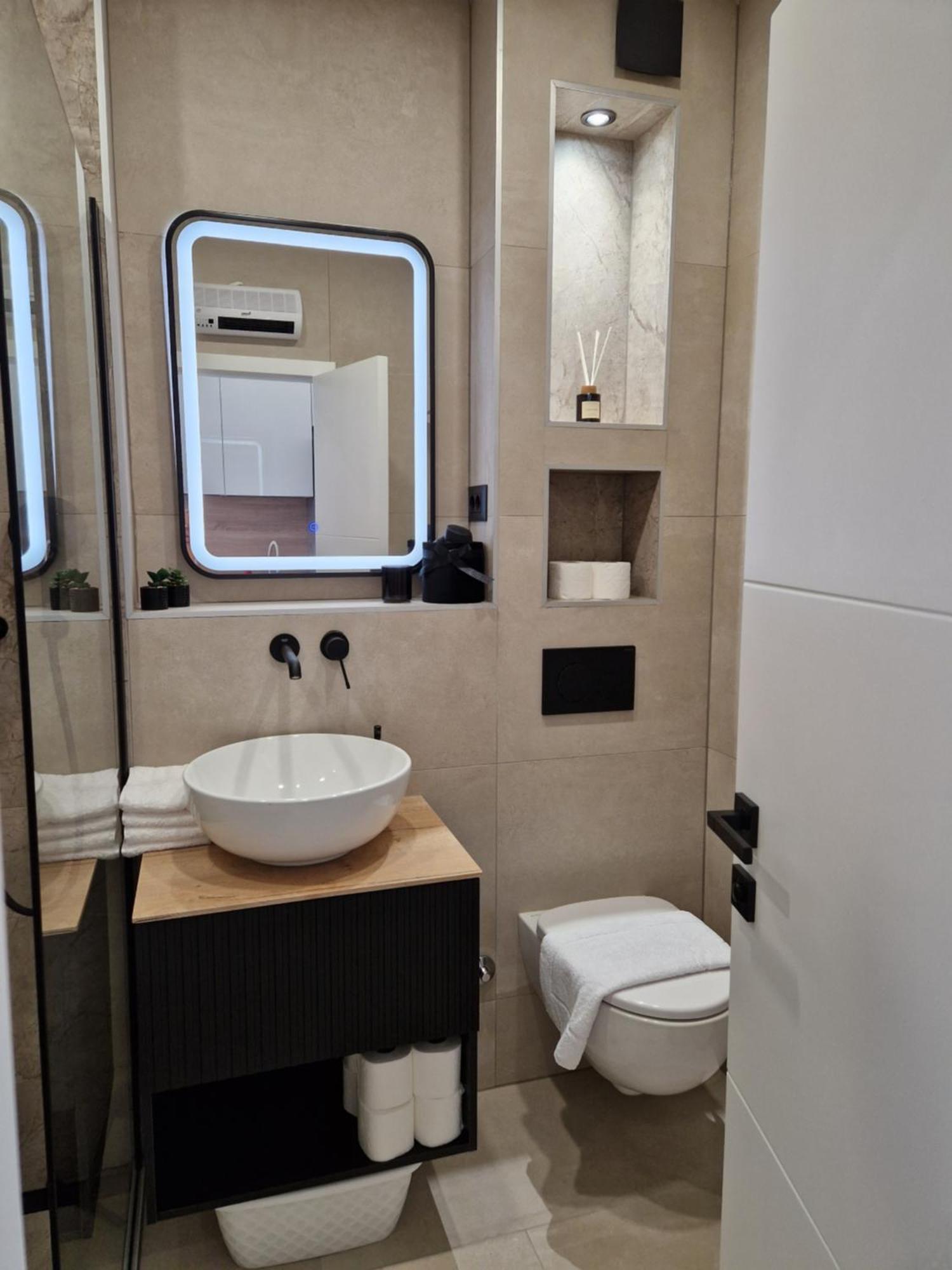 Apartmani Lavanda Centar Makarska Eksteriør bilde